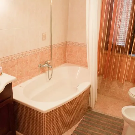 Giuseppe Nocleg ze śniadaniem 3*